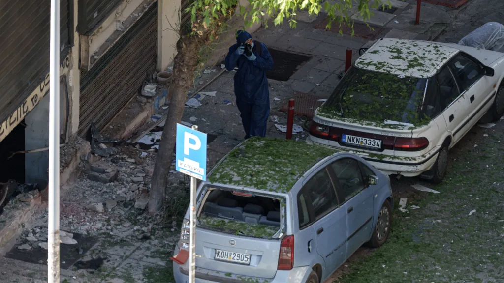 Woman carrying bomb dies after explosion in Greece