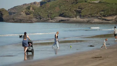 Hottest ever start to May as temperatures hit 29C