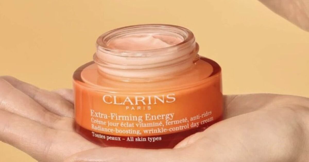 Clarins anti-wrinkle cream that &#039;removes lines&#039; comes with &#039;free&#039; gift worth £67
