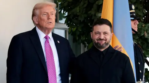 Zelensky says Russia 'doesn't want peace' ahead of meeting Trump in Florida