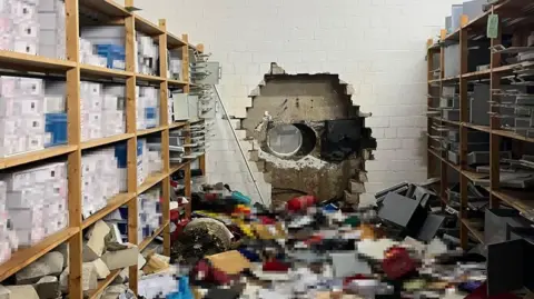 Thieves use drill to steal €30m in German bank heist