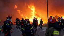 Wildfires rage on Greek island of Chios