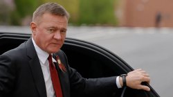 Russian minister&#039;s death serves as warning to political elite