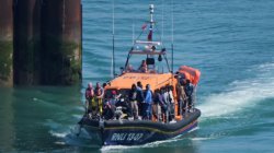 UK-France migrant deal &#039;robust&#039; against legal challenges, Cooper says