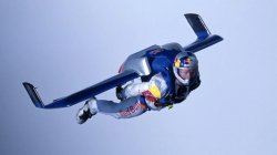 Man who jumped from edge of space dies paragliding