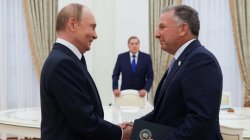 Trump&#039;s envoy Witkoff meets Putin as ceasefire deadline looms