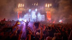 Croatian ultra-nationalist mega-gig exposes divided society