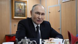 Putin floats idea of UN-led government in Ukraine