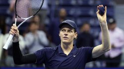 &#039;Very solid&#039; Sinner sweeps aside Musetti to reach semis