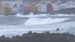Three dead and 15 injured in Tenerife tidal surge