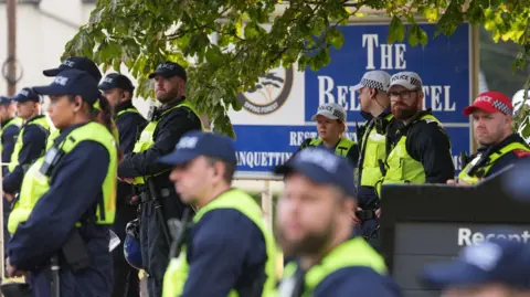 Asylum seekers to stay at Epping hotel after government wins appeal