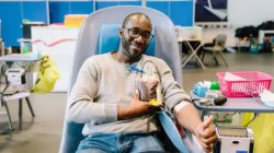 NHS calls for 200,000 new blood donors as supplies run low