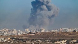 Israel escalates bombardment as defence minister says &#039;Gaza is burning&#039;