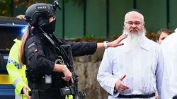 Rabbi and security staff who blocked attacker &#039;true heroes&#039;, says PM