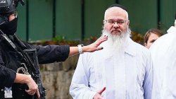 I saw evil as attacker tried to barge into synagogue, rabbi tells BBC