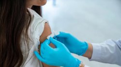 What are the symptoms of meningitis and is there a vaccine?