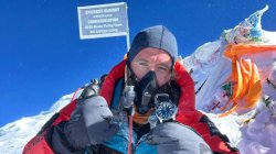 Ex-marine tops Everest after 8,000-mile triathlon