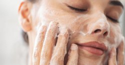 Boots shoppers race to buy Estee Lauder cleanser with over 1,000 five-star reviews for £10
