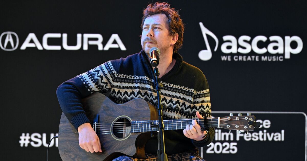 Busted singer issues devastating health news as he needs urgent op to 'extend life'