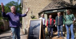 Jeremy Clarkson makes sudden announcement about pub as he thanks staff