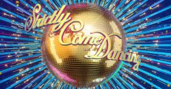 Strictly stars &#039;announce romance&#039; just hours before launch show