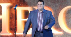 Peter Kay cancels gigs as he issues urgent statement after health news