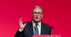 GB News star exposes Starmer&#039;s &#039;big mistake&#039; that may help Nigel Farage