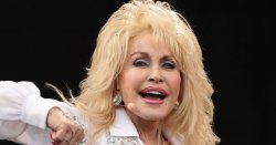 Dolly Parton&#039;s furious response after sister &#039;up all night praying for her&#039;