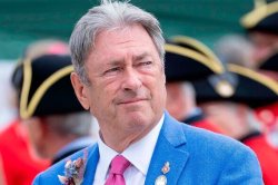 Alan Titchmarsh and wife forced to 'slash home price by £450,000' in huge setback