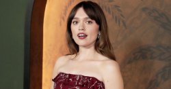 White Lotus star Aimee Lou Wood breaks down in tears in street after &#039;mean&#039; SNL sketch
