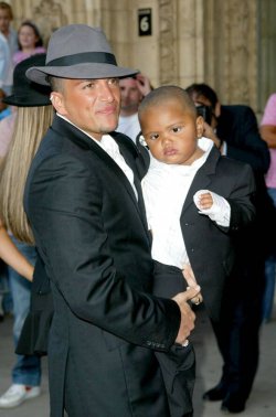 Peter Andre&#039;s heartache as Katie Price says son Harvey now weighs almost 30 stone