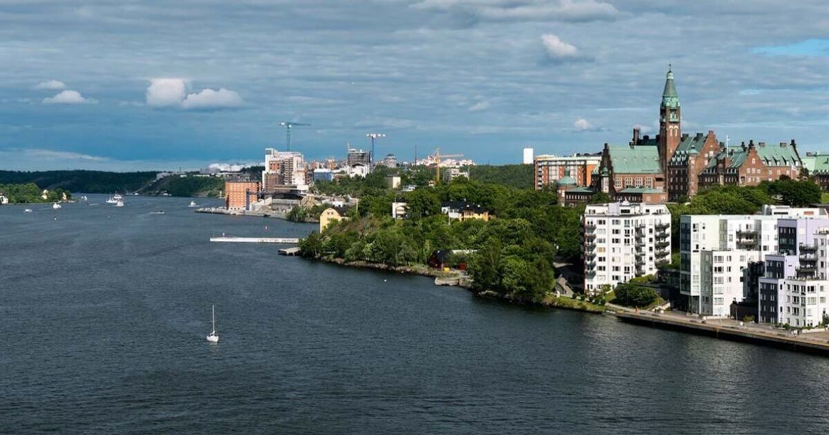 Sweden ferry crash: Passenger boat 'drives into quay leaving at least 15 injured'