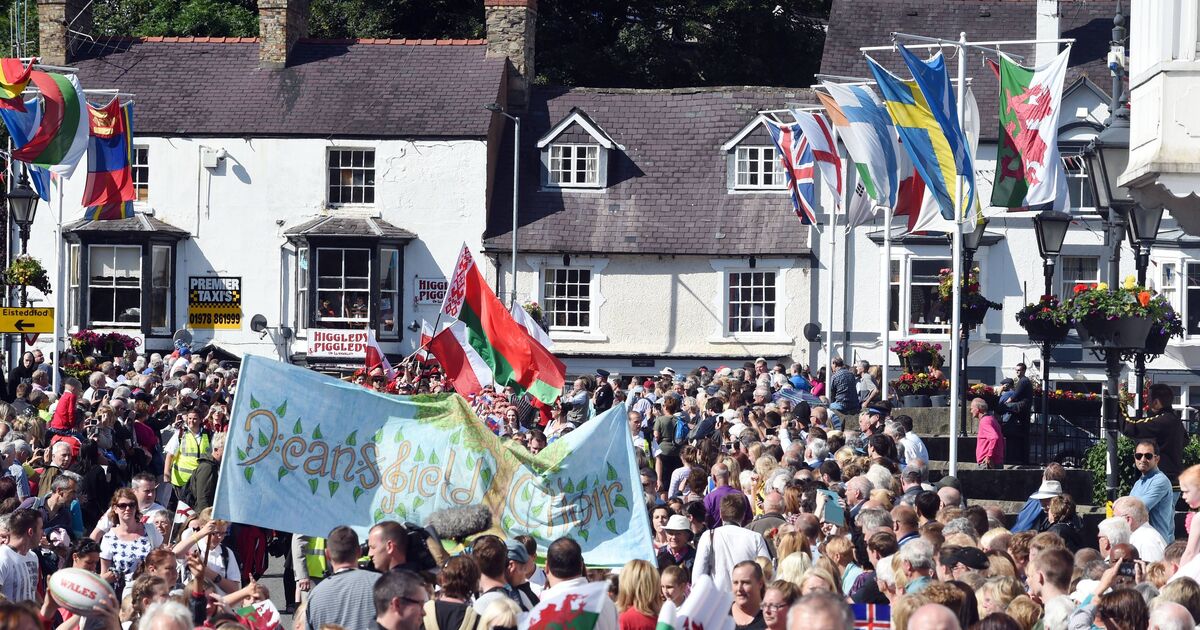 Music festival cancelled, kids hospitalised after &#039;extraordinary incident&#039;