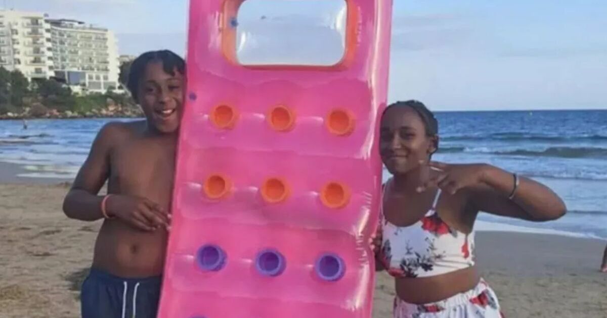Heartbreaking picture of British siblings, 11 and 13, before they died at sea in Spain