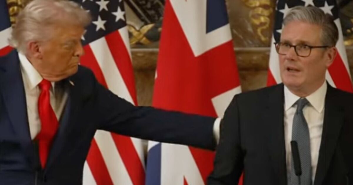 Moment Keir Starmer is humiliated so badly Trump pats him on the back