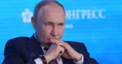 Russia economy meltdown as top firm &#039;loses £290m&#039; and rail shipments plummet