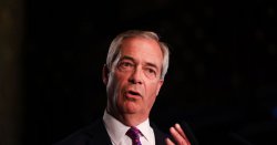 How Farage&#039;s fiery speech signals a seismic shift in UK politics - and the end for Starmer