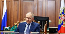 Russian economy meltdown as crude exports plummet with &#039;production in turmoil&#039;