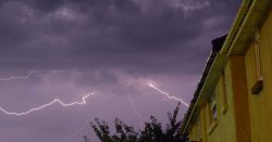 Met Office issues thunderstorms warning with 100 UK areas hit - full list