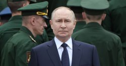 Desperate Putin launches &#039;suicide bikers&#039; on Ukraine with embarrassing results