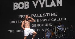 Glastonbury Festival police statement after &#039;death chants&#039; broadcast by BBC