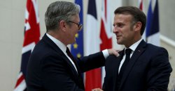 Keir Starmer makes promise to France&#039;s Emmanuel Macron over small boat chaos