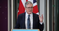 Keir Starmer accused of caving in to France over new migrant returns deal