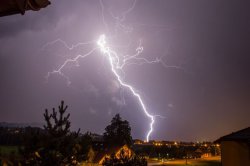 Met Office extends weather warning with new 12-hour alert in place - 3 areas affected