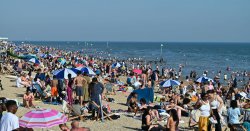 Hot weather maps show exact date 72 hour heatwave hits England with 33C scorcher
