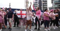 Police issue statement after rumours they banned protests <b class='text-danger'>outside</b> UK migrant hotel