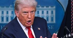 Trump makes huge blunder as he announces he&#039;s going to Russia to meet Putin