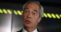 Nigel Farage erupts as Keir Starmer&#039;s EU fish surrender could cost up to £6bn