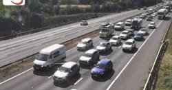 M4 traffic LIVE: Series of crashes close major motorway sparking bank holiday travel chaos