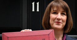 PM should fire Rachel Reeves, as almost half of UK voters don’t think she&#039;s &#039;up to job&#039;